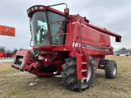 CASE IH 2366 COMBINE