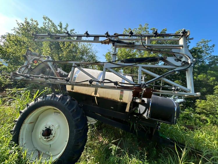 WYLIE SELF-PROPELLED SPRAYER