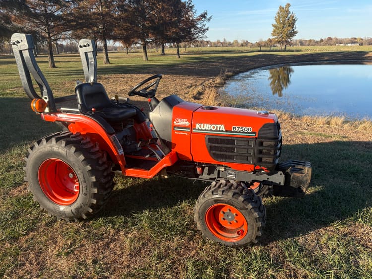 KUBOTA B7500HSD TRACTOR