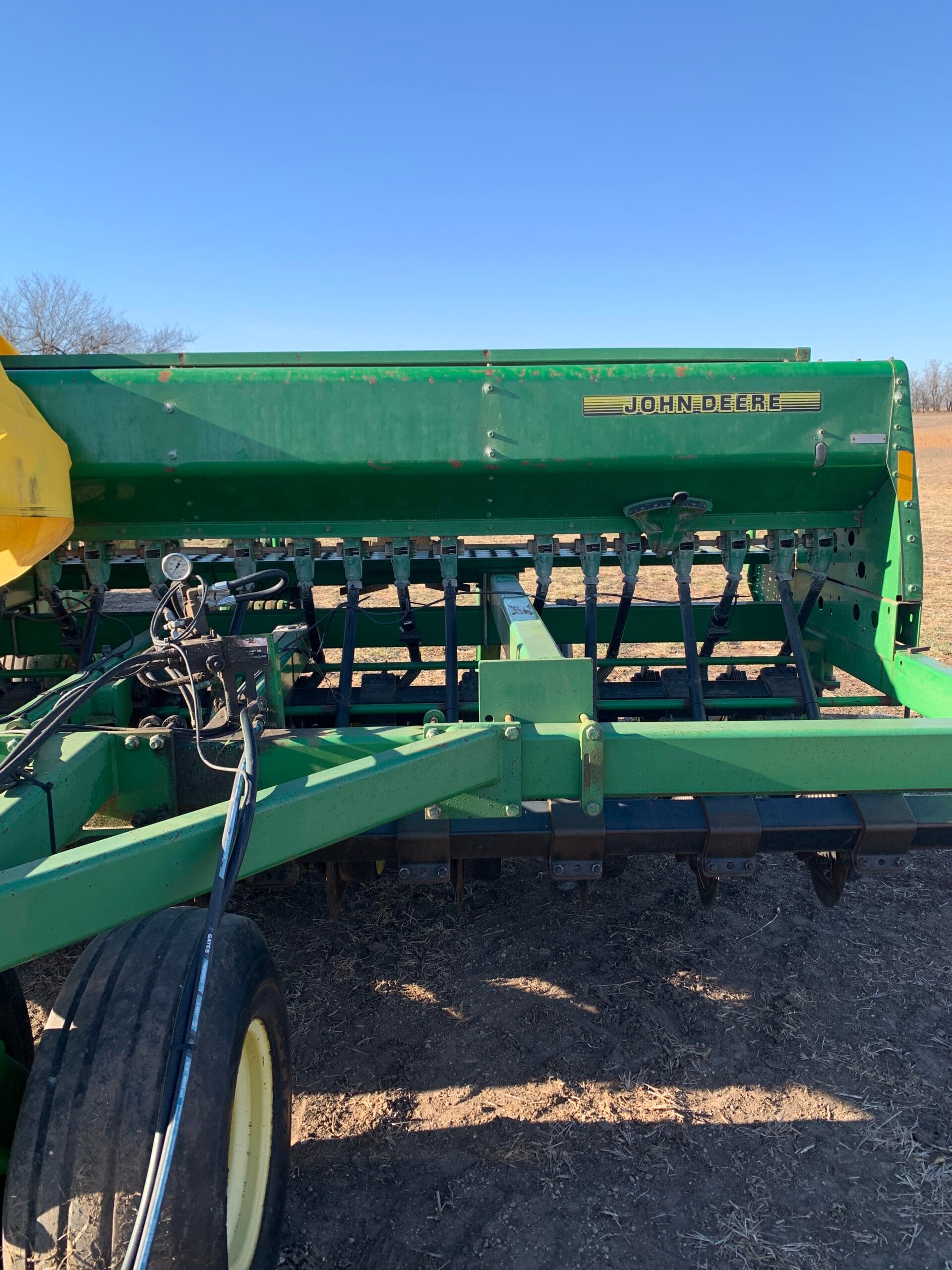 JOHN DEERE 750 DRILL