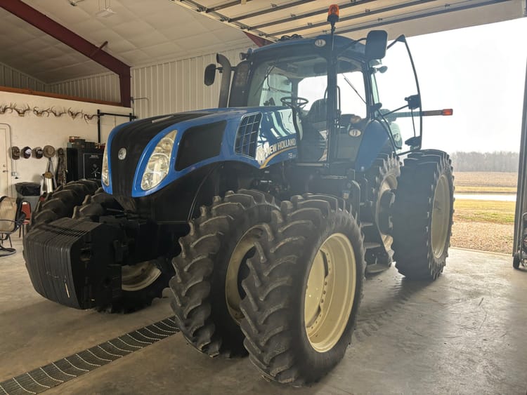 NEW HOLLAND T8.300 TRACTOR