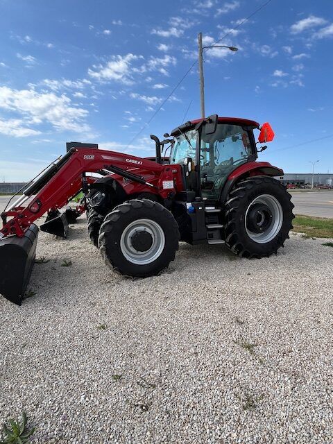 CASE IH MAXXUM 125 TRACTOR