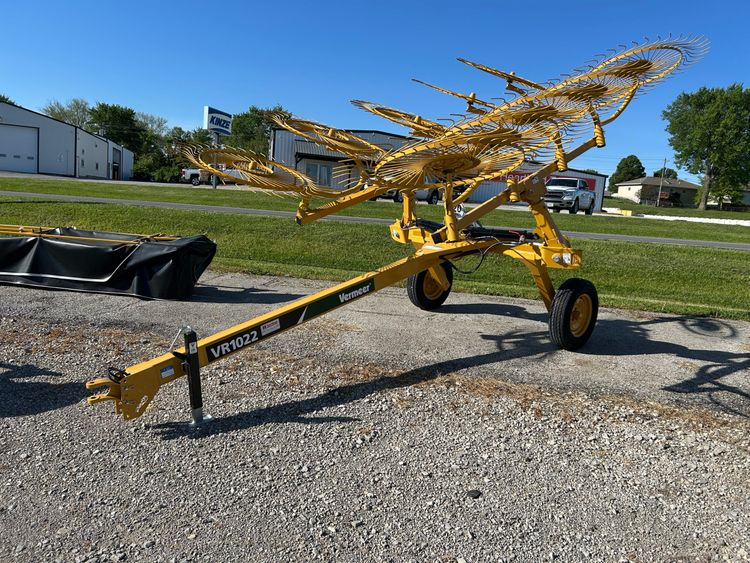 VERMEER VR1022 WHEEL RAKE