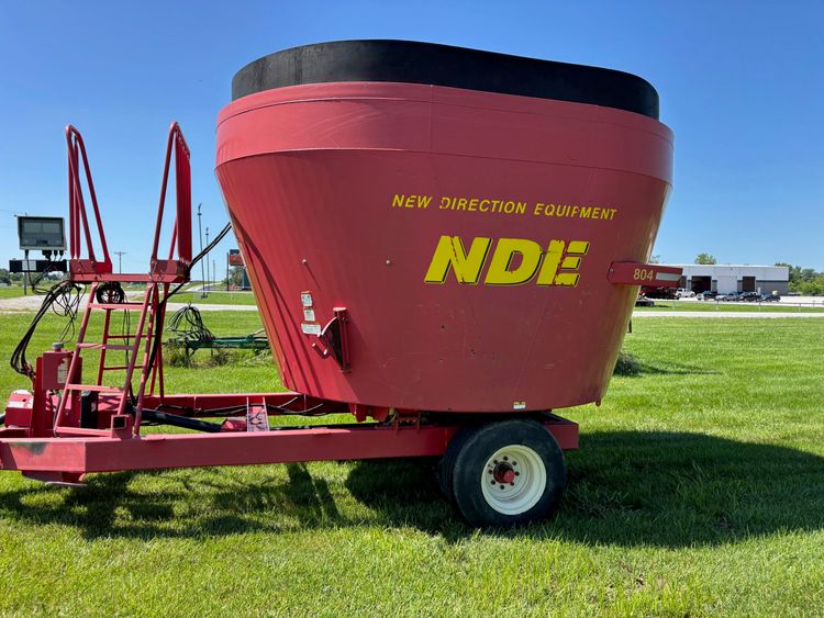 NDE 804 VERTICAL MIXER